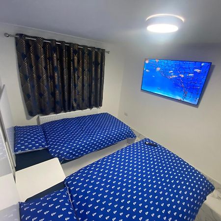 The Royal Boutique Oxford Lodge By London Sleep 6 هايس المظهر الخارجي الصورة