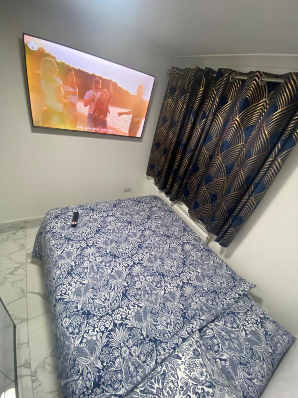 The Royal Boutique Oxford Lodge By London Sleep 6 هايس المظهر الخارجي الصورة