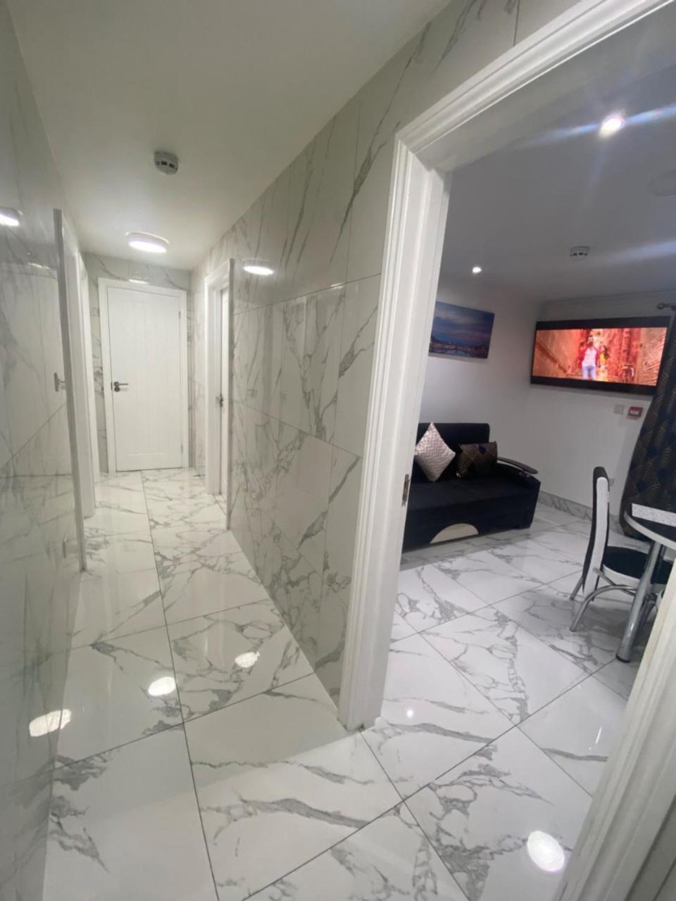 The Royal Boutique Oxford Lodge By London Sleep 6 هايس المظهر الخارجي الصورة