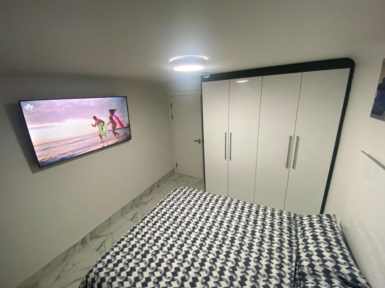 The Royal Boutique Oxford Lodge By London Sleep 6 هايس المظهر الخارجي الصورة
