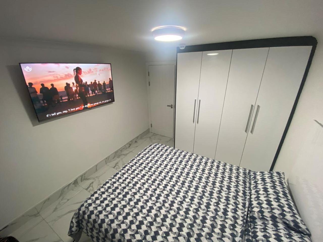 The Royal Boutique Oxford Lodge By London Sleep 6 هايس المظهر الخارجي الصورة